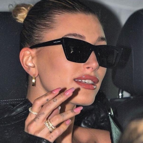 SAINT LAURENT Authentic Women Sunglasses 💖 - Picture 8 of 8